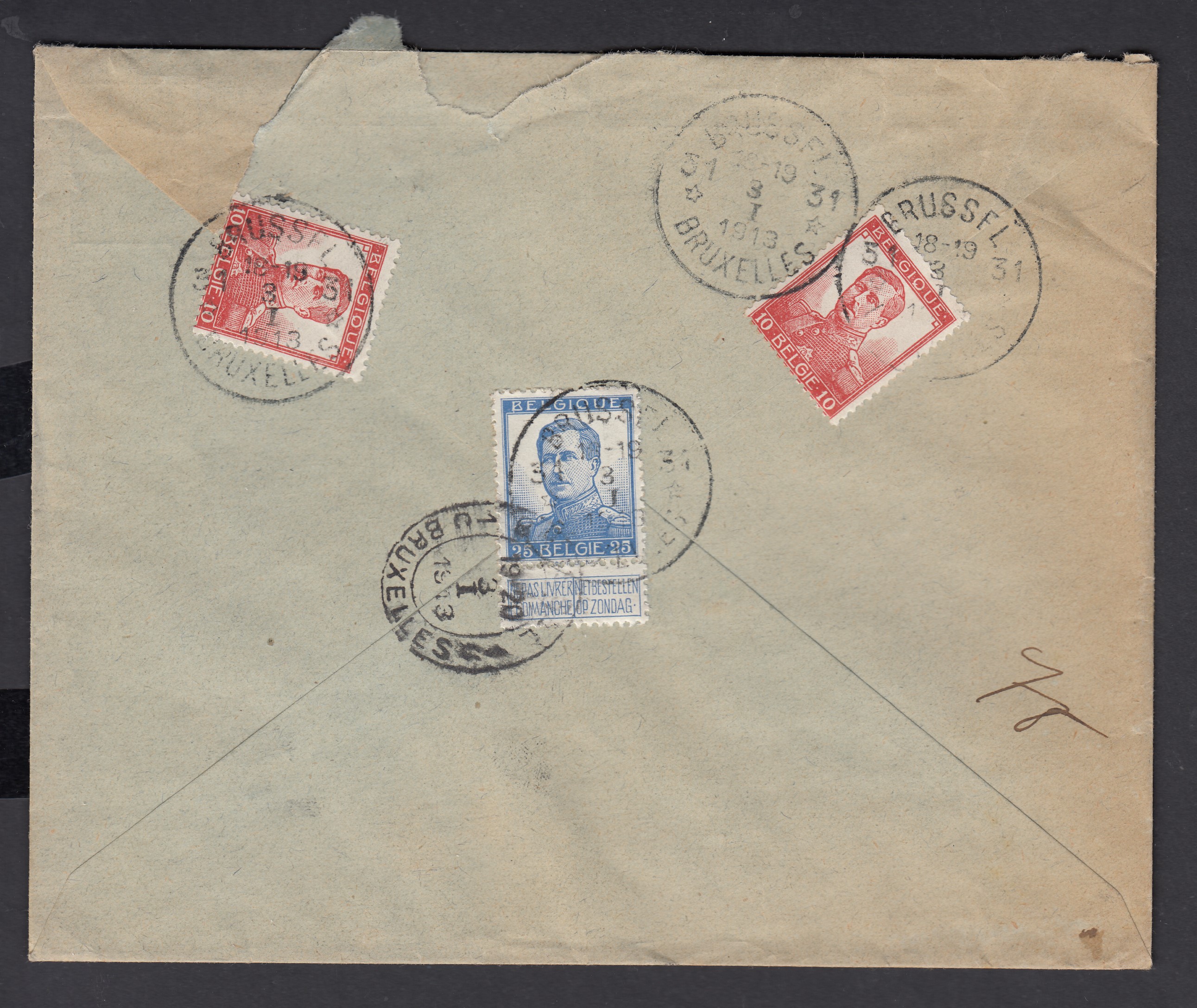 Pellens - n°111 x2 +125 au verso de la lettre en recommandé de l'agence 31 de BXL. le 3.I.1913 vers BXL.. Cachet ovale d'arrivée au verso.