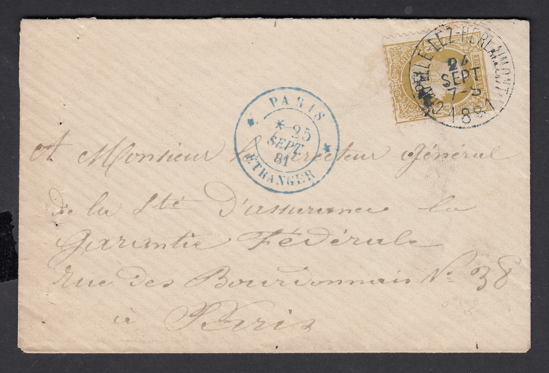 32 sur lettre de Chapelle-lez-Herlaimont le 24 SEPT 1881 vers Paris. Cachet D.C.en bleu « Paris /Etranger » au recto.