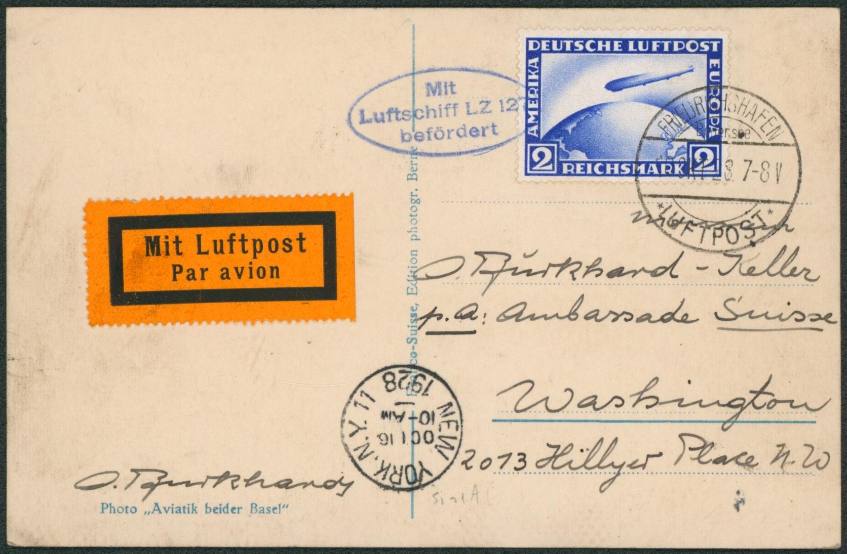 Allemagne -Yv n°36 sur CP vue (Zeppelin) par avion de Friedrichshafen > Washington (USA)