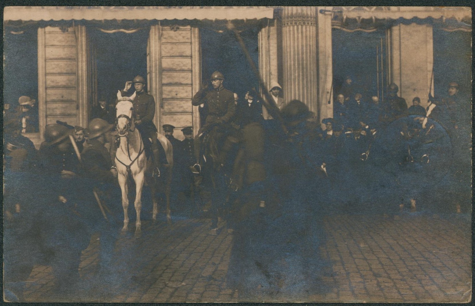 Albert I - n°138 sur carte photo (Roi Albert, casqué) expédié de Gent / Gand (fin de la guerre, WWI) > Canada.